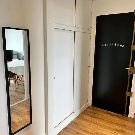 Roosevelt Cosy 2br Easy Access To Paris Free Parking アパート *